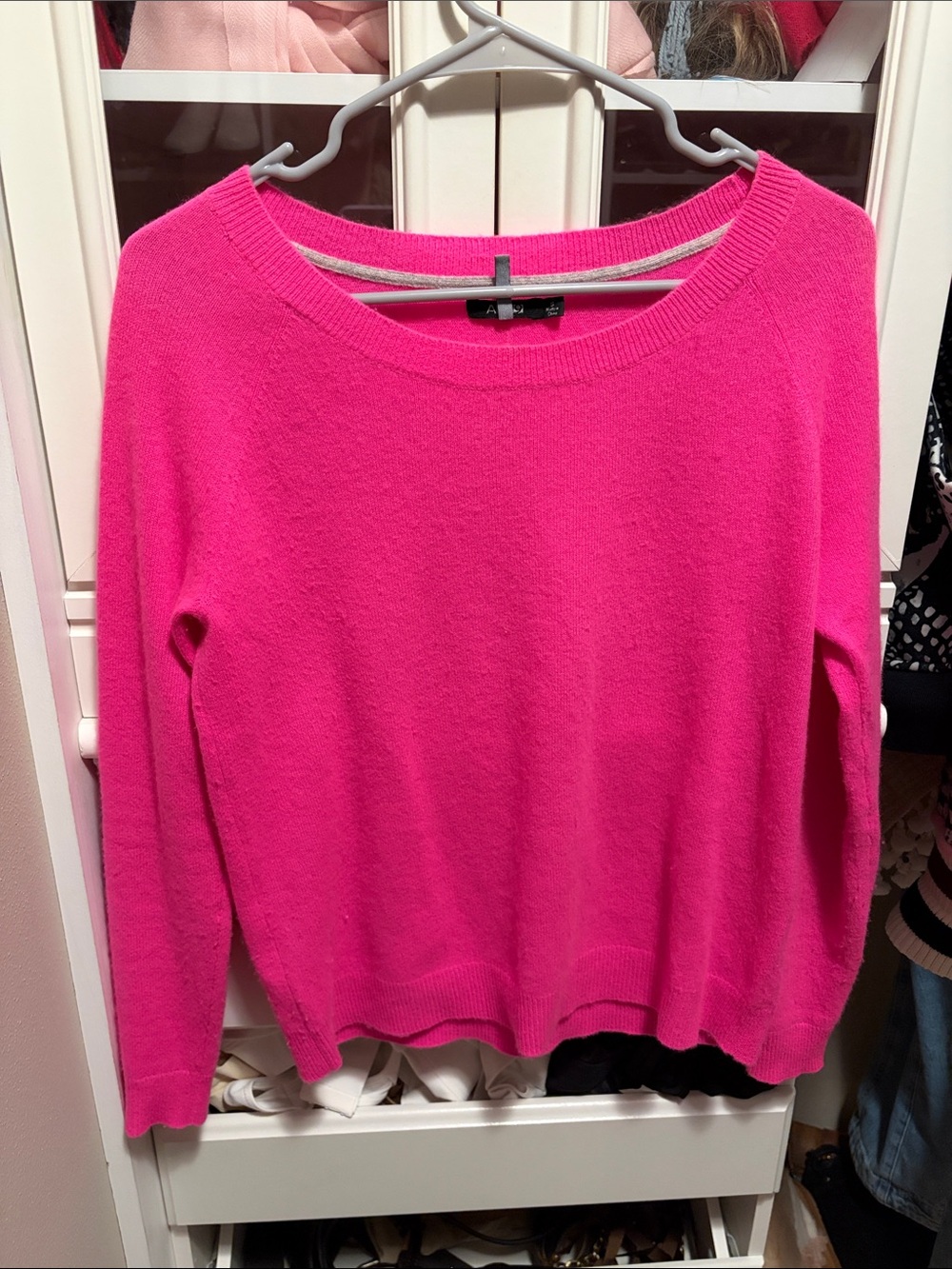 Women’s Hot Pink 100% Cashmere Sweater